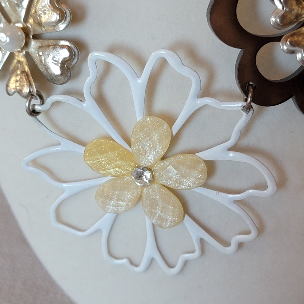Multi-Flower Statement Necklace Silver Tone Mixed… - image 4